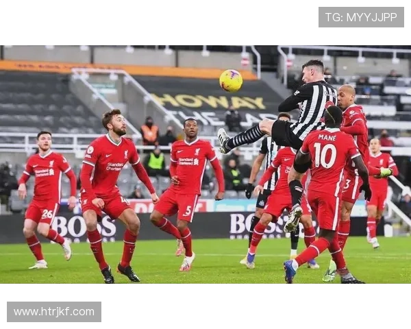 英超焦点战:顶级球队激烈对决引发球迷狂热讨论 英超焦点战:顶级球队激烈对决引发球迷狂热讨论